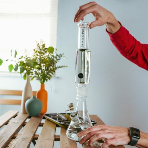 Shop Beaker Bong Pro in australian