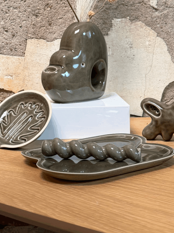 Shop Bloom Pipe in Earl Grey in australian