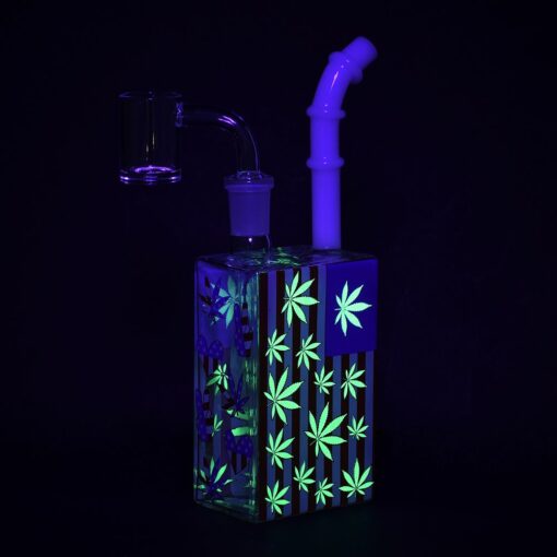 Shop Patriotic Leaf Juice Box Glass Dab Rig - 7.5" / 14mm F in australian