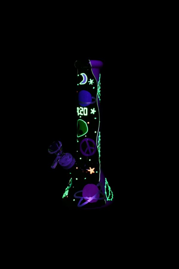 Shop 420 Beam Me Up Beaker Glow In The Dark Water Pipe in australian