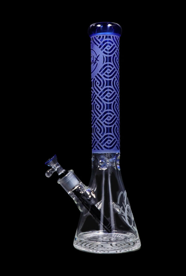 Shop Cloud Cali X 15-inch Engraved Thick Base Beaker Water Pipe in australian