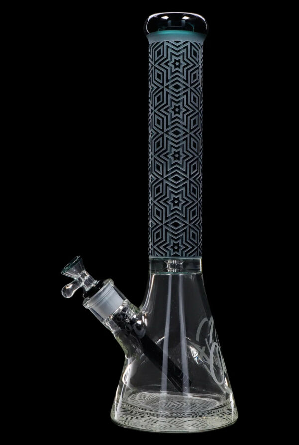 Shop Cloud Cali X 15-inch Engraved Thick Base Beaker Water Pipe in australian